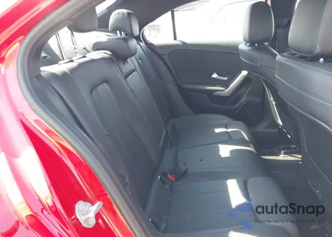 2020 Mercedes-Benz A 220 4Matic из США, поврежденный, VIN W1K3G4FB8LW044103